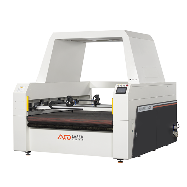 AQ-1814F-R-2L高速激光裁切机